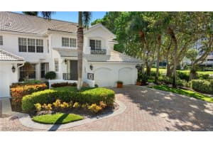 6830 San Marino Dr 711a, Naples