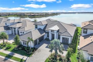 11401 Venetian Lagoon Dr, Fort Myers