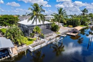 27189 Gasparilla Drive, Bonita Springs, FL 34135 - MLS#225076370