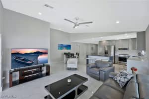 532 103rd Avenue, Naples, FL 34108 - MLS#225076386