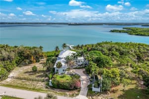 831 Caxambas Drive, Marco Island, FL 34145 - MLS#225076411