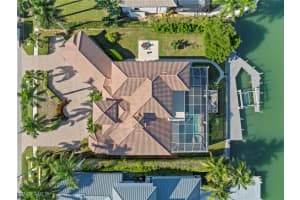 798 Barfield Drive, Marco Island, FL 34145 - MLS#225076413