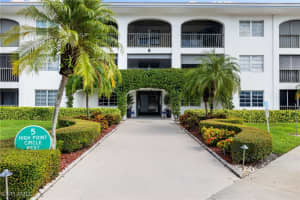 5 High Point Cir W 307, Naples 5 High Point Cir W 307, Naples