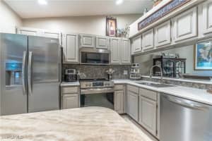 2069 Pine Isle Lane, Naples, FL 34112 - MLS#225076447