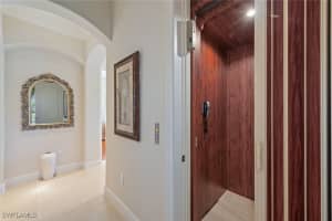 550 Avellino Isles Circle, Naples, FL 34119 - MLS#225076475