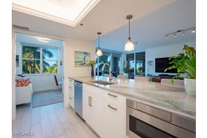 6585 Nicholas Boulevard, Naples, FL 34108 - MLS#225076482