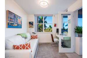 6585 Nicholas Boulevard, Naples, FL 34108 - MLS#225076482