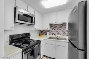 140 Seaview Court, Marco Island, FL 34145 - MLS#225076486