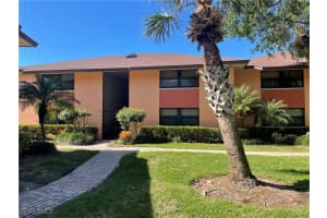 1536 Mainsail Dr 7, Naples