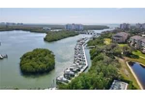 575 Club Side Drive, Naples, FL 34110 - MLS#225076548