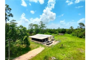 330 F Rd, Labelle 330 F Rd, Labelle