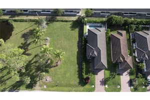 2710 Linda Drive, Naples, FL 34112 - MLS#225076568