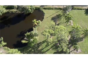 2710 Linda Drive, Naples, FL 34112 - MLS#225076568
