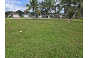  Linda DR, Naples, FL 34112 - MLS#225076571