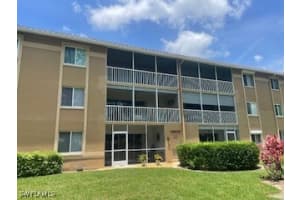 5985 Bloomfield Cir D205, Naples