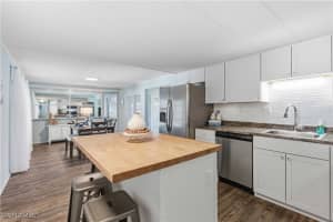 123 Cedar Lane, Naples, FL 34114 - MLS#225076609