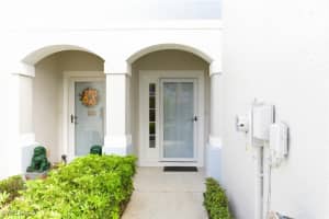 8461 Village Edge Circle, Fort Myers, FL 33919 - MLS#225076618