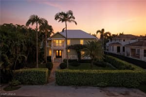 645 Broad Avenue, Naples, FL 34102 - MLS#225076664