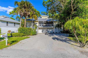 3618 Cottage Club Lane, Naples, FL 34105 - MLS#225076669