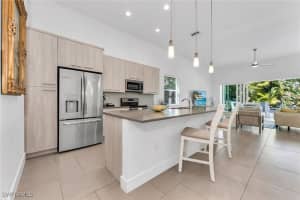 811 108th Avenue, Naples, FL 34108 - MLS#225076757