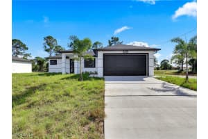 3419 8th Street, Lehigh Acres, FL 33976 - MLS#225076857