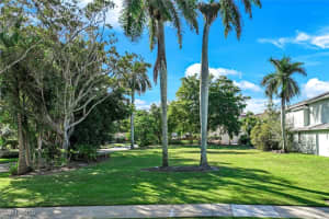 490 1st Avenue, Naples, FL 34102 - MLS#225076866