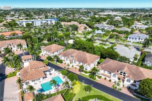 265 Colonade Circle, Naples, FL 34103 - MLS#225076920