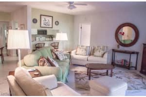 5817 Glencove Drive, Naples, FL 34108 - MLS#225076940