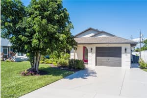 577 98th Avenue, Naples, FL 34108 - MLS#225076967