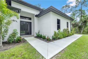 2668 39th Ave Ne, Naples