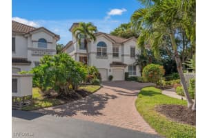 175 Colonade Cir, Naples