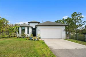 5270 42nd Street, Naples, FL 34120 - MLS#225077090