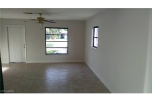 585 106th Avenue, Naples, FL 34108 - MLS#225077174