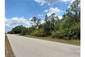  Everglades Blvd, Naples, FL 34120 Sold 12/12/25