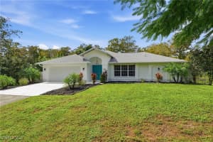391 8th Street, Naples, FL 34117 - MLS#225077229