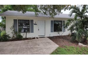 589 106th Ave N, Naples