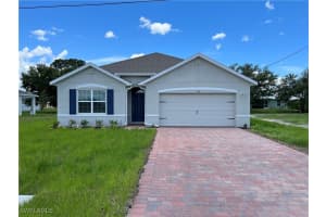 514 1st Lane, Cape Coral, FL 33993 - MLS#225077279