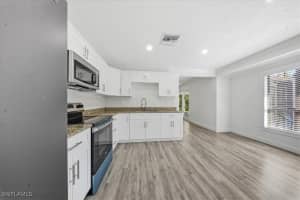 360 Desoto Boulevard, Naples, FL 34117 - MLS#225077280