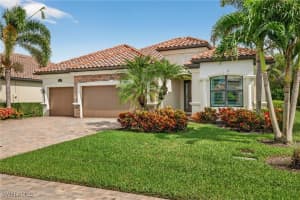 9352 VERCELLI Court, Naples, FL 34113 - MLS#225077292