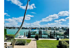 2750 Gulf Shore Boulevard, Naples, FL 34103 - MLS#225077295