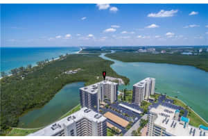 15 Bluebill Avenue, Naples, FL 34108 - MLS#225077312