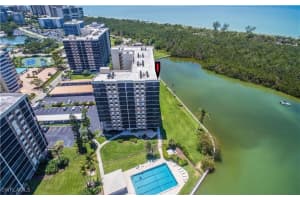 15 Bluebill Avenue, Naples, FL 34108 - MLS#225077312