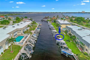 1661 Edith Esplanade 102, Cape Coral, FL 33904 - MLS#225077326