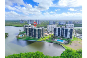 15 Bluebill Ave 103s, Naples