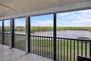 15 Bluebill Avenue, Naples, FL 34108 - MLS#225077359