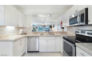 905 New Waterford Drive, Naples, FL 34104 - MLS#225077362