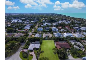 280 Golf Drive, Naples, FL 34102 - MLS#225077363