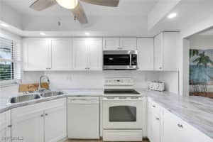 37 High Point Circle, Naples, FL 34103 - MLS#225077392