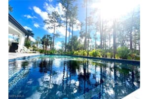 510 12th Ave Ne, Naples