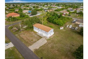 3303 6th Street, Lehigh Acres, FL 33976 - MLS#225077498